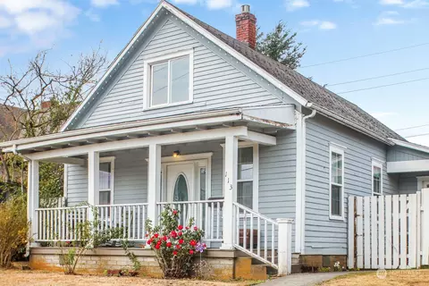 113 E Front St, Lynden, WA 98264