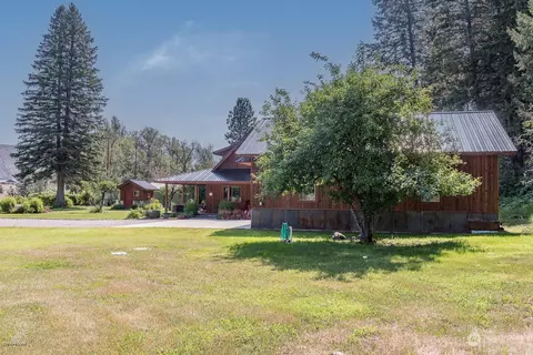 Exterior - 887 Twisp Carlton Rd, Twisp, WA 98856 photo 3 of 11