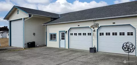 139 Kyle Ln, Winlock, WA 98596 photo 2