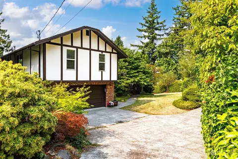2000 36th St, Bellingham, WA 98229