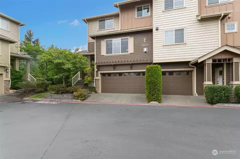 4600 NE 3rd Ln #E1, Renton, WA 98059