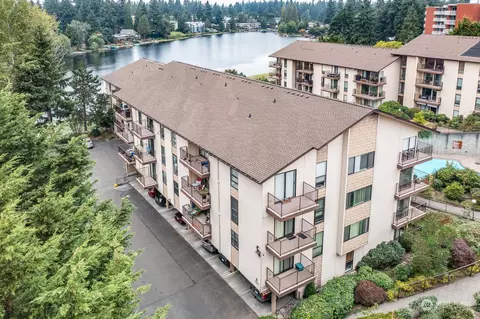 13201 Linden Ave N #211A, Seattle, WA 98133
