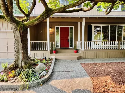 9215 NE 142nd Ct, Kirkland, WA 98034