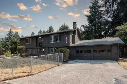 424 Trojan Ct SE, Olympia, WA 98503