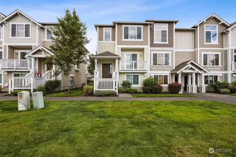 5262 34th St E #14-1, Fife, WA 98424