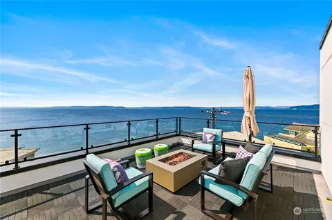 3226 Alki Ave SW, Seattle, WA 98116