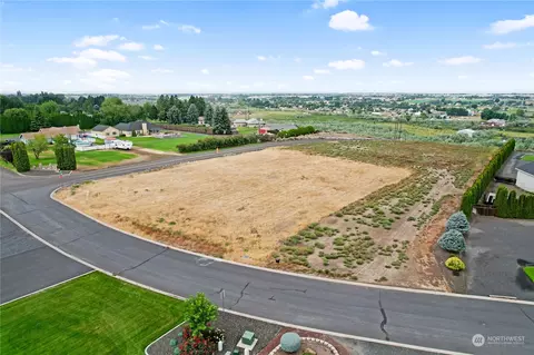5048 Ridgeview Dr NE, Moses Lake, WA 98837