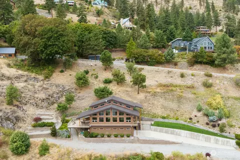 14576 Marshal Pl, Chelan, WA 98816