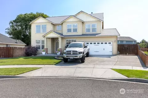 2111 S Sheppard St, Kennewick, WA 99338