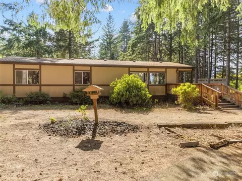 8137 191st Ave SW, Rochester, WA 98579