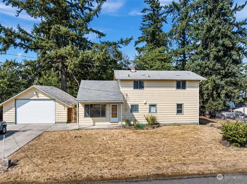 415 140th St S, Tacoma, WA 98444