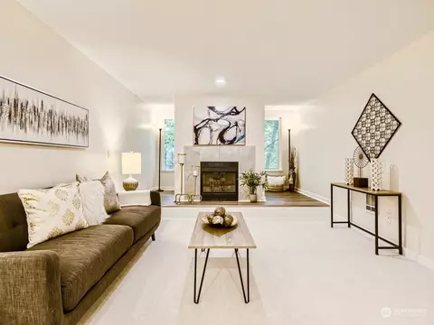 13717 Linden Ave N #322, Seattle, WA 98133