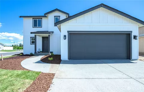 204 N Birch St, Tieton, WA 98947