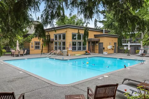 22910 90th Ave W #D206, Edmonds, WA 98026
