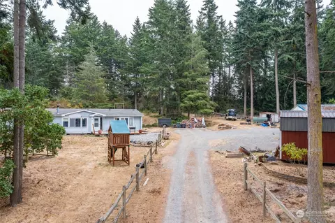 4330 Vanderwell Rd, Oak Harbor, WA 98277