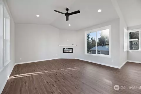 1402 125th St SE, Everett, WA 98208 photo 5