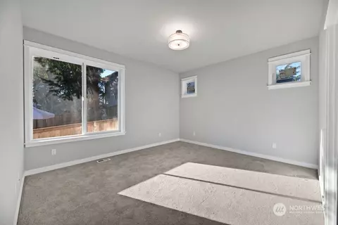 1402 125th St SE, Everett, WA 98208 photo 8