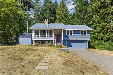 260 NW Firway Ln, Bremerton, WA 98311