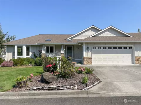 902 N Camden Ct, Sequim, WA 98382
