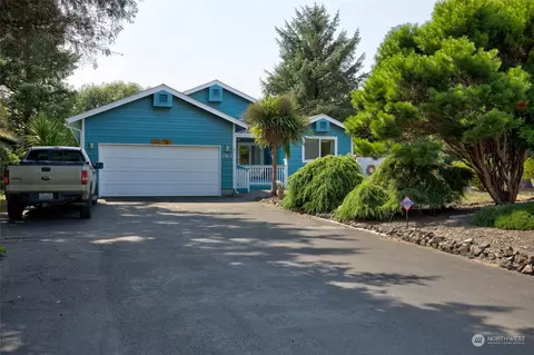 767 Albion Ave SE, Ocean Shores, WA 98569