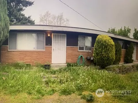 3530 S 146th St, Tukwila, WA 98168