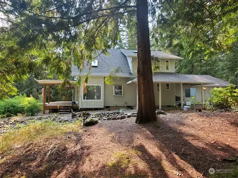 7041 Munson Dr SW, Olympia, WA 98512