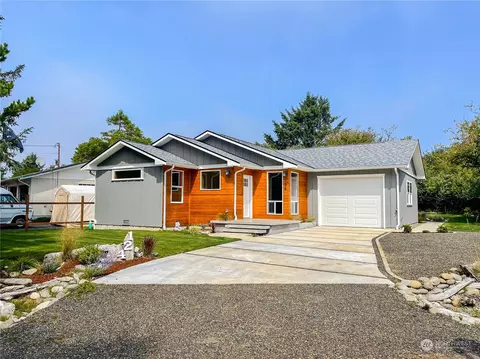 124 N Wynoochee Dr NW, Ocean Shores, WA 98569