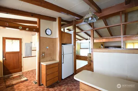 314 Main St, Onalaska, WA 98570 photo 3