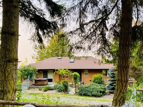 733 Vista Del Mar Dr, Sequim, WA 98382