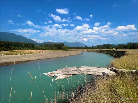 302 State Route 131 #2, Randle, WA 98377