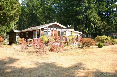 62 Springer Ln, Brinnon, WA 98320