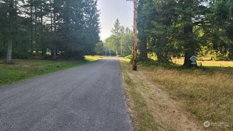 30500 Nn 290th Ave SE, Black Diamond, WA 98010