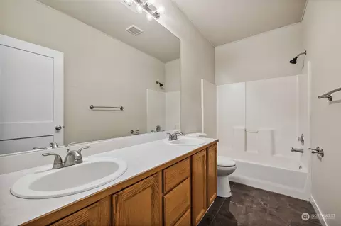 19616 12th Ave E, Spanaway, WA 98387 photo 17