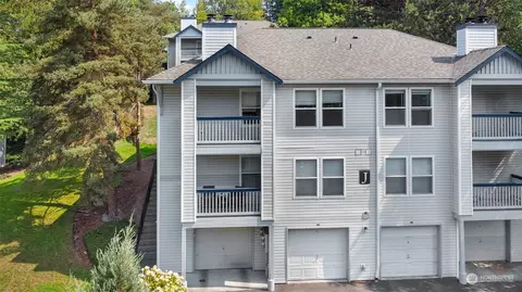33020 10th Ave SW #J301, Federal Way, WA 98023