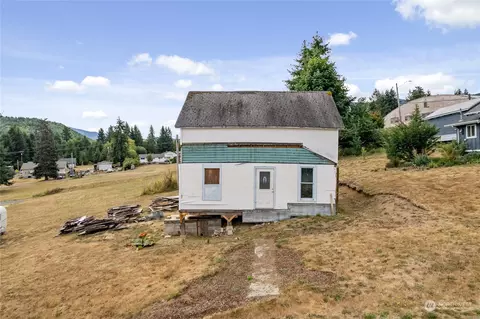 104 Grant St, Morton, WA 98356