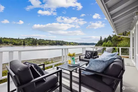 541 E Leeds Dr, Shelton, WA 98584