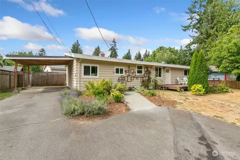 15628 56th Ave W, Edmonds, WA 98026