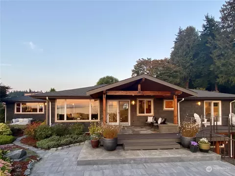17701 17th Ave NW, Shoreline, WA 98177