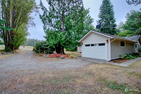 6376 Hobson Rd, Bow, WA 98232