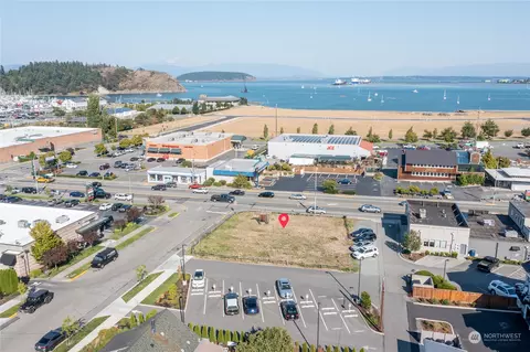 1808 Commercial Ave, Anacortes, WA 98221