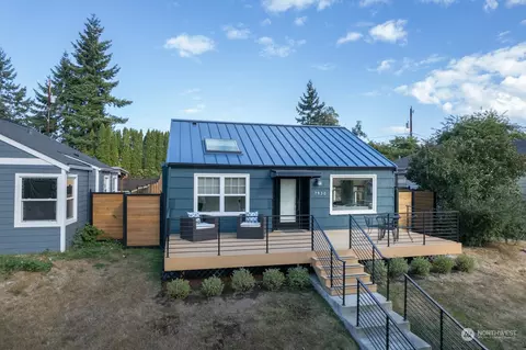 7930 20th Ave SW, Seattle, WA 98106