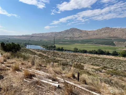 27417 Highway 97, Malott, WA 98840