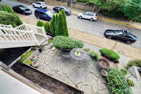 2022 N 78th St, Seattle, WA 98103 photo 7