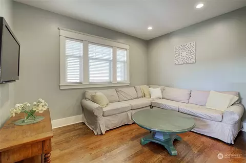 2022 N 78th St, Seattle, WA 98103 photo 36
