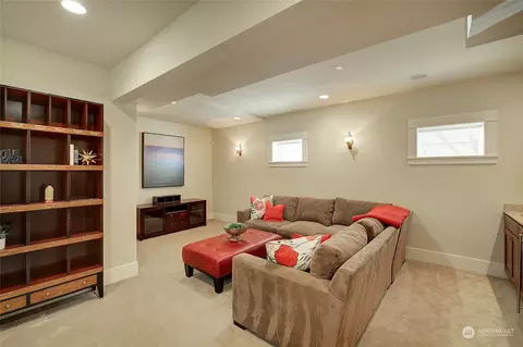 2022 N 78th St, Seattle, WA 98103 photo 40