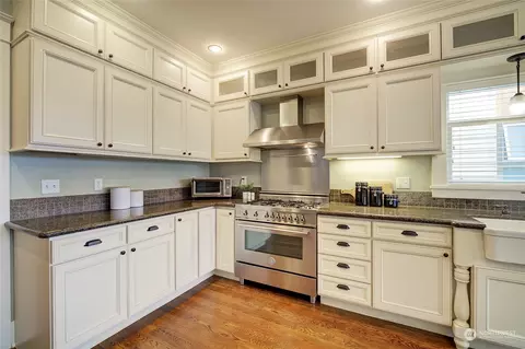 2022 N 78th St, Seattle, WA 98103 photo 11