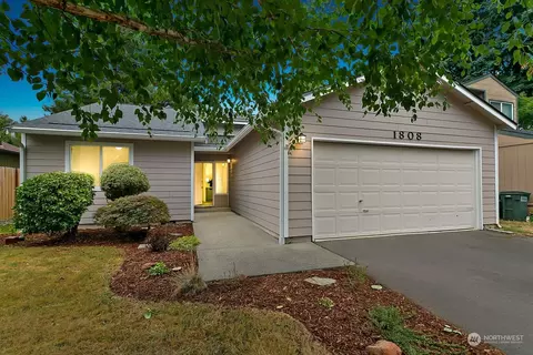 1808 Pear St NE, Olympia, WA 98506