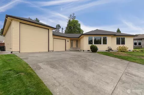 2910 Lynn Pl, Longview, WA 98632