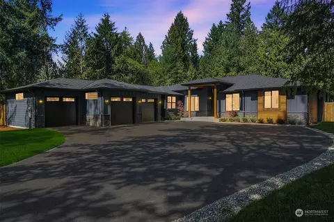 19110 SE Lake Holm Rd, Auburn, WA 98092