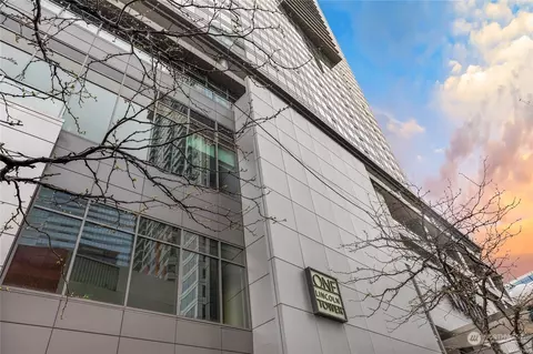 650 Bellevue Way NE #3006, Bellevue, WA 98004
